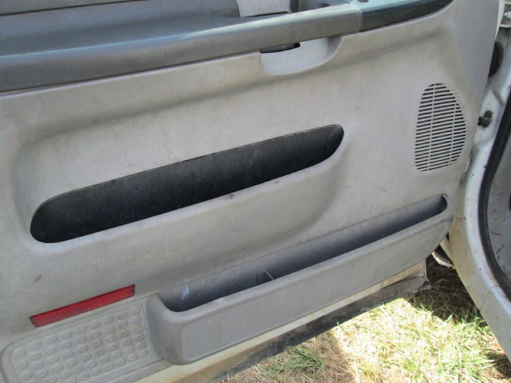 2001-ford-f250-image-27