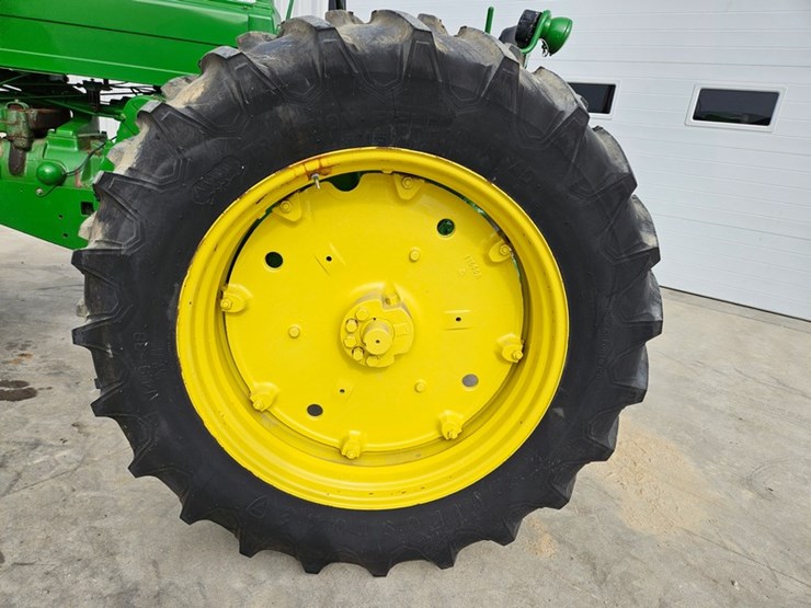 1955-john-deere-70-image-32