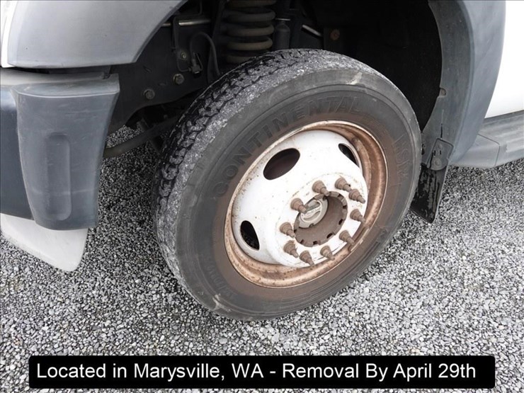 2011-ford-f550-image-23