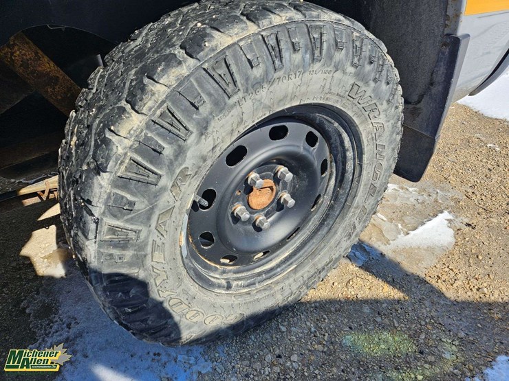 2012-dodge-1500-image-37