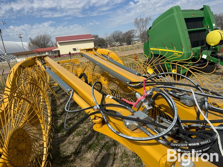 2021-vermeer-vr1428-image-12