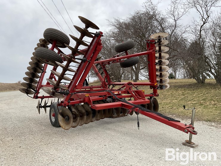 case-ih-3950-image-3