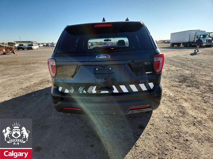 2018-ford-explorer-image-7