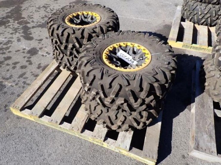 qty-of-(4)-maxxis-big-horn-2.0-side-by-side-image-4