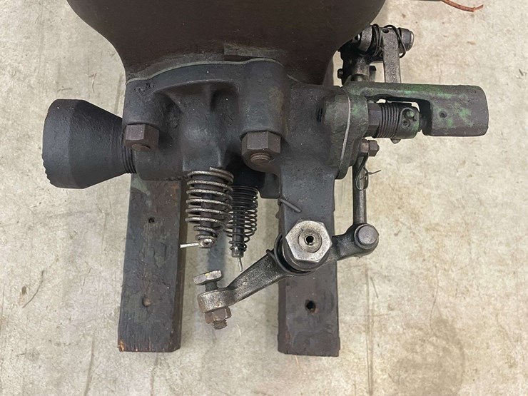 john-deere-11-image-16