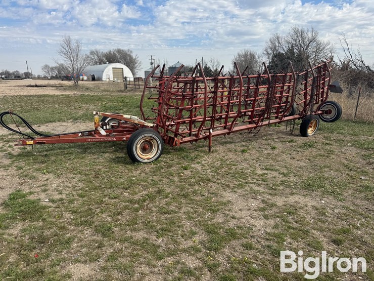 international-310-image-1