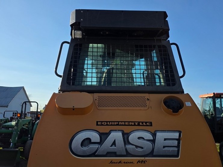 2013-case-850m-image-25