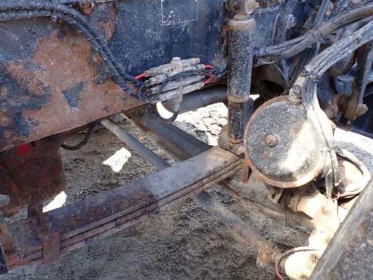 2014-peterbilt-389-image-36