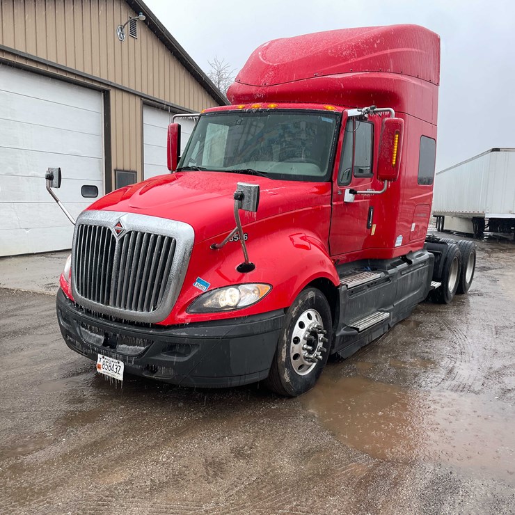 #234 • 2016 International Semi-Tractor (Has WI Title) (Denmark, WI)