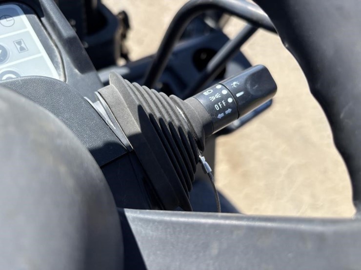 2007-nissan-mcp1f2a25lv-image-21