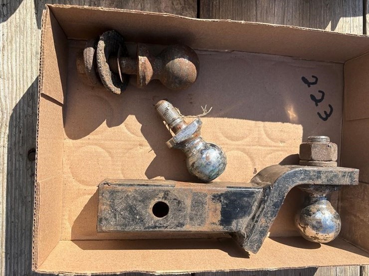 2"-ball-receiver-&-other-balls-image-1