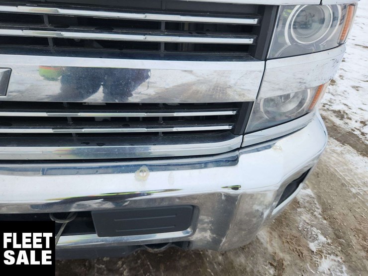 2016-chevrolet-silverado-3500hd-image-33