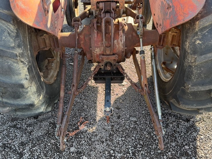 massey-ferguson-65-image-13