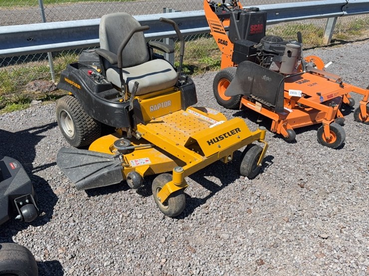 #4068-•-hustler-raptor-zero-turn-mower-image-3