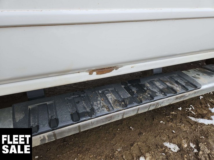 2016-gmc-sierra-3500hd-image-30