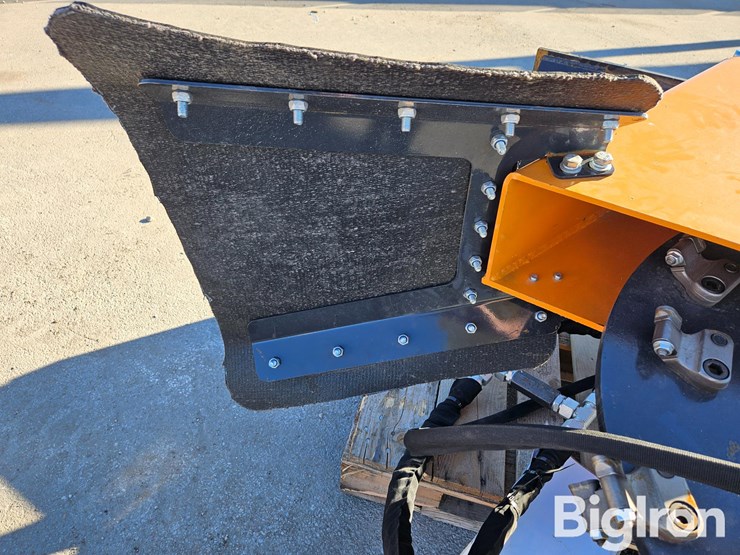 2025-massey-ferguson-730-image-13