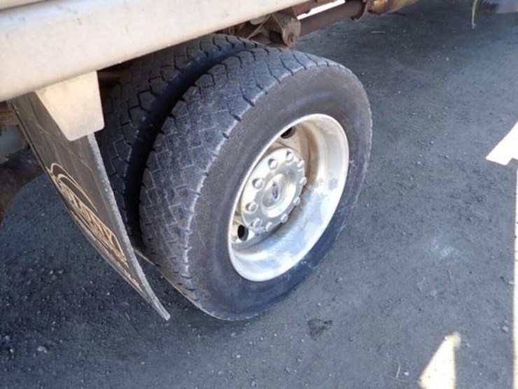 2016-ford-f550-xlt-image-41