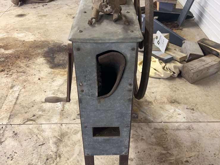 john-deere-no-1-a-sheller-image-2