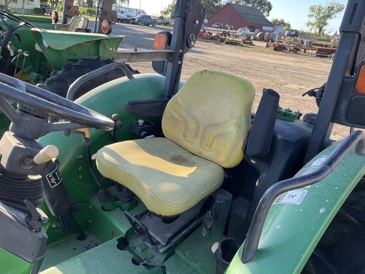 john-deere-5083e-image-15