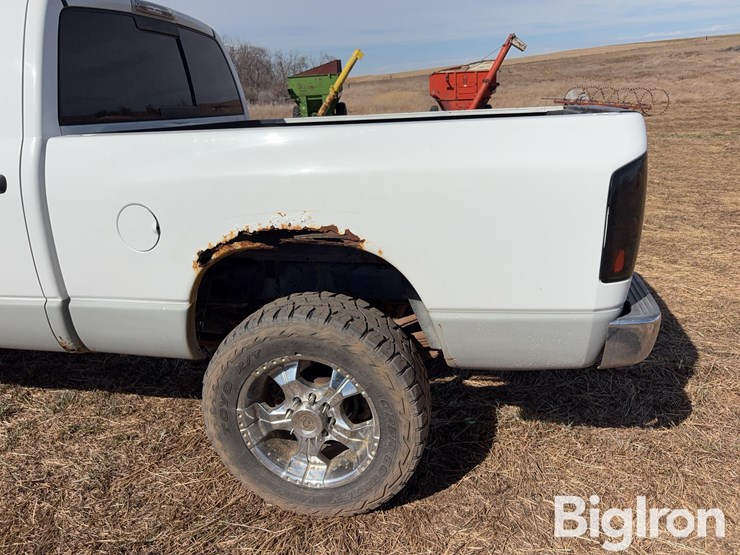 2004-dodge-ram-3500-image-17