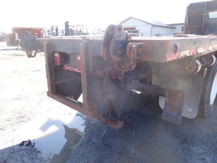 2001-freightliner-fld112-image-51