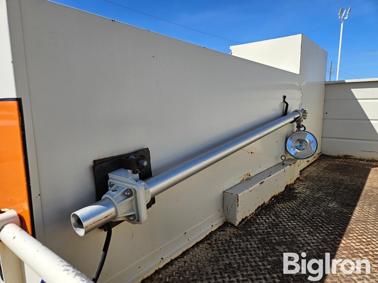 massey-ferguson-730-image-18