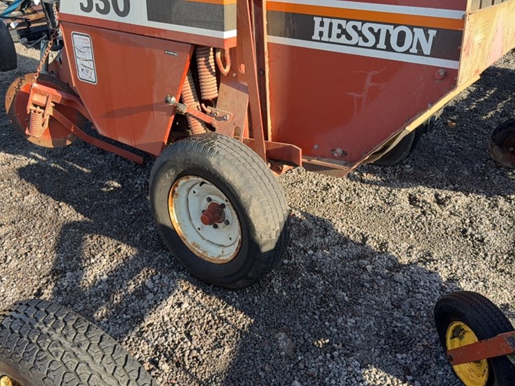 hesston-530-image-6