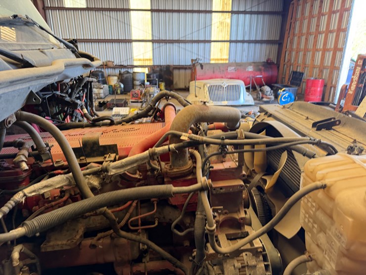 2014-international-prostar-image-70