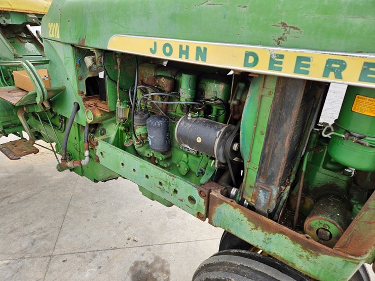 1965-john-deere-2010-image-14