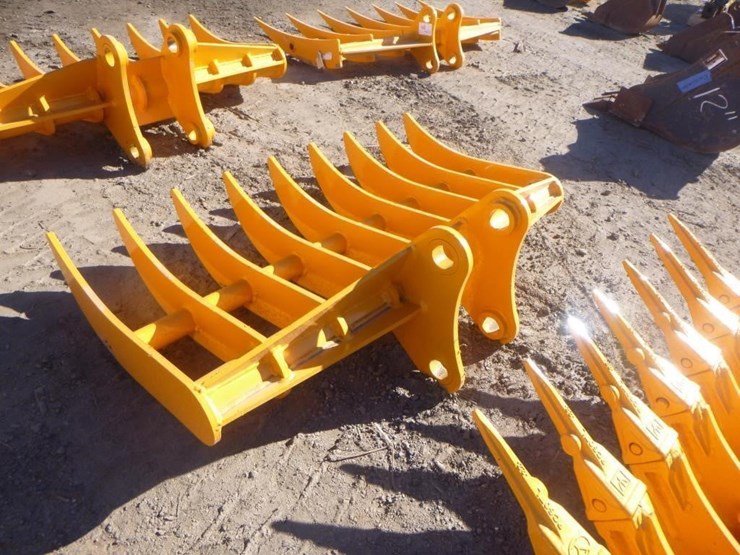 caterpillar-305-image-4