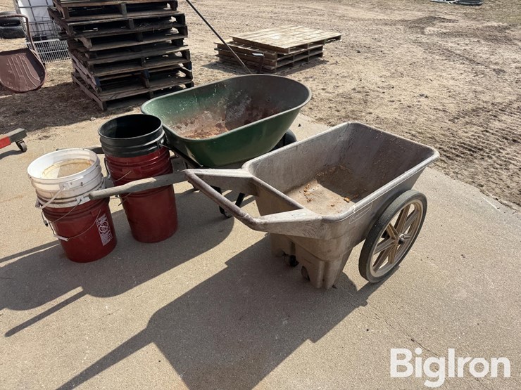 wheel-barrows-&-yard-rake-image-3