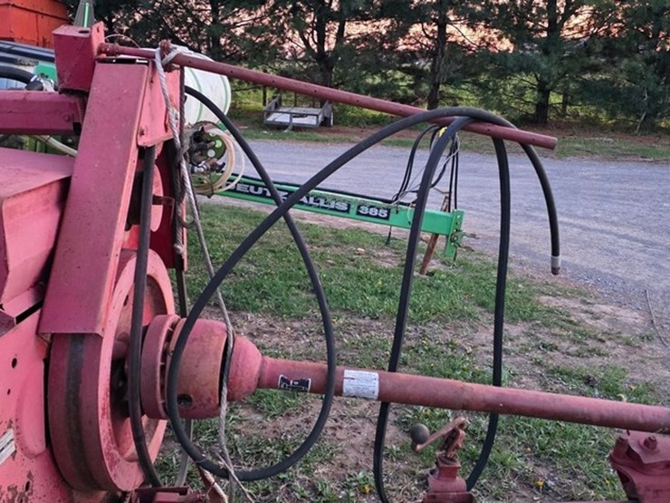 new-holland-315-image-7