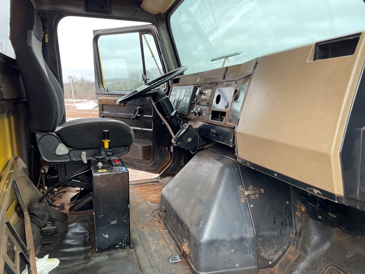 1991-international-4900-image-70