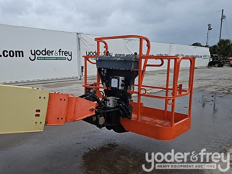 2007-jlg-800s-image-9