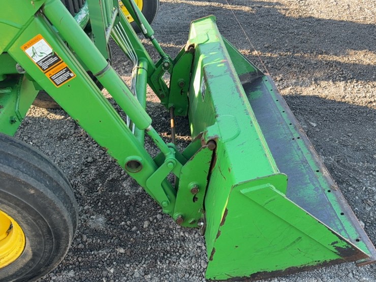 john-deere-5045d-image-4