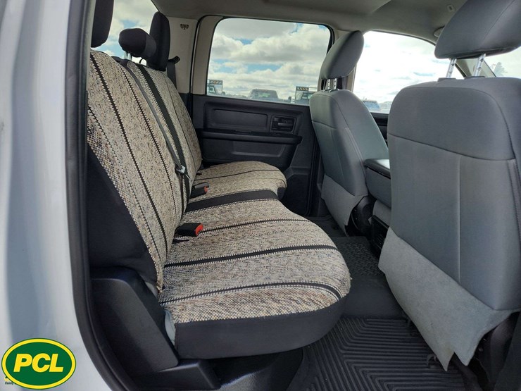 2017-dodge-1500-image-18