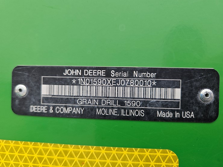 2018-john-deere-1590-image-16