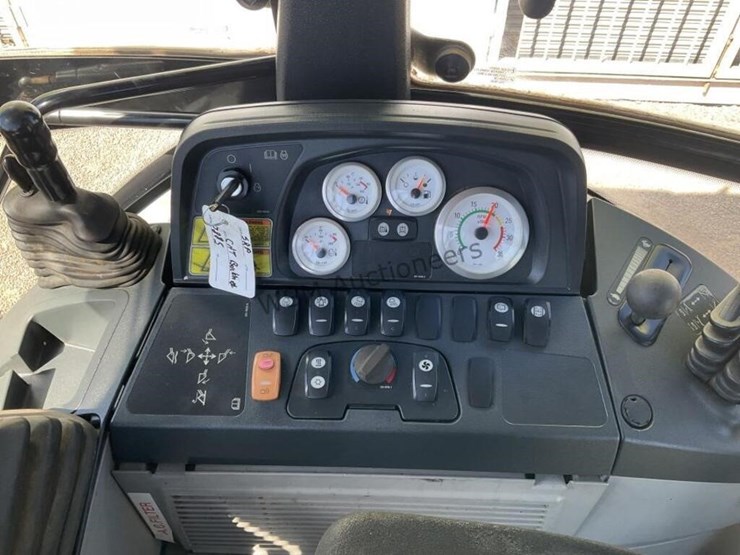 caterpillar-420e-image-22