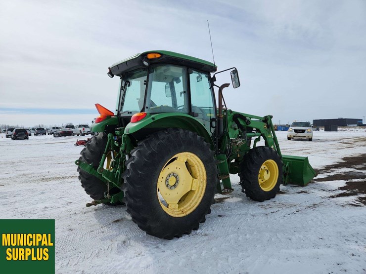 2014-john-deere-6115d-image-4