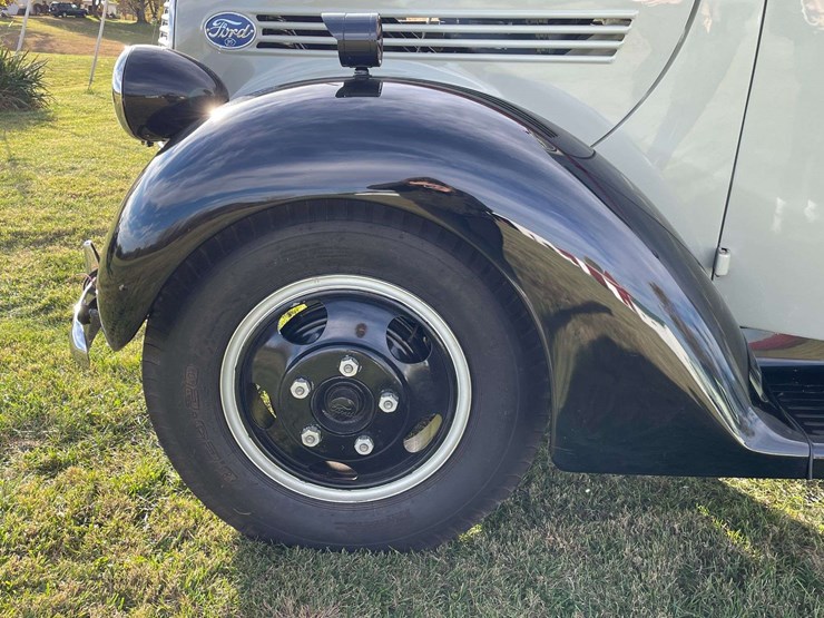 1939-ford-truckstell-sleeper-cab-semi-image-18