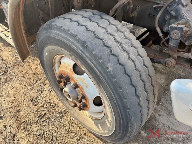 2000-sterling-lt9500-image-21