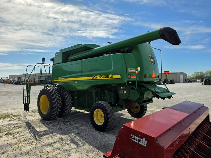 2006-john-deere-9560-sts-image-20