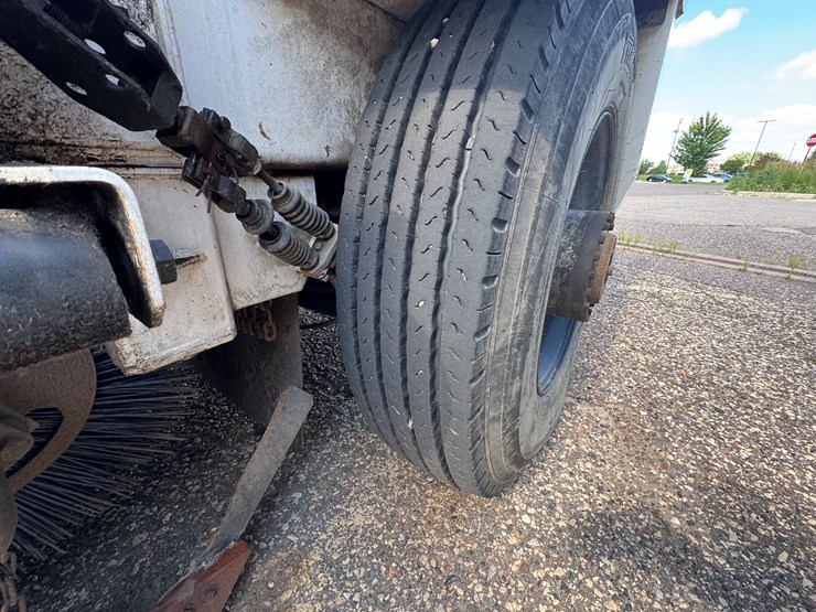 2004-johnston-mx450-image-18