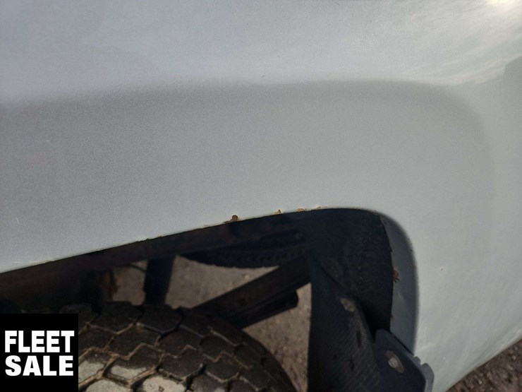 2018-chevrolet-silverado-1500-image-32