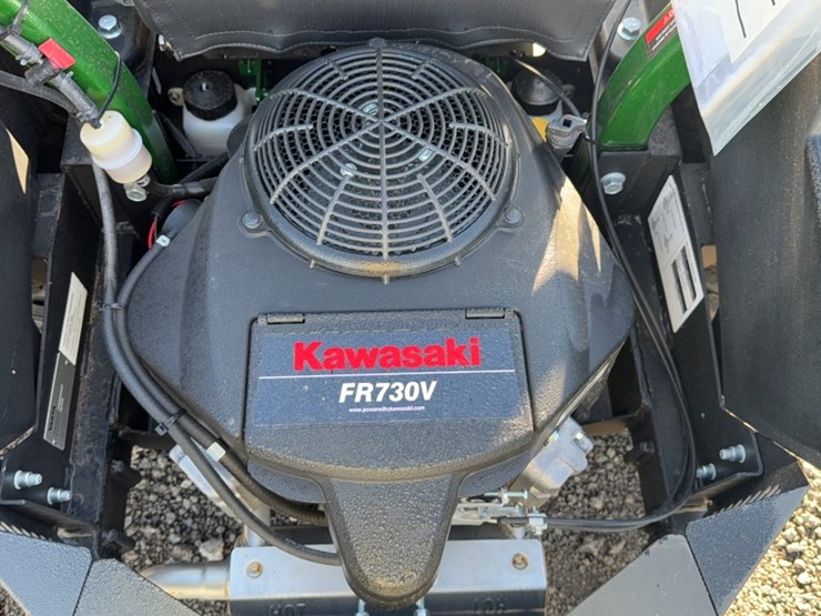 #4033-•-yakta-yxr-120-zero-turn-mower-image-9