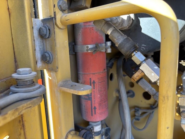 caterpillar-143h-image-74