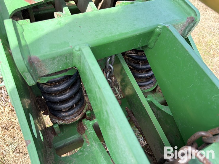 2020-john-deere-r15-image-10