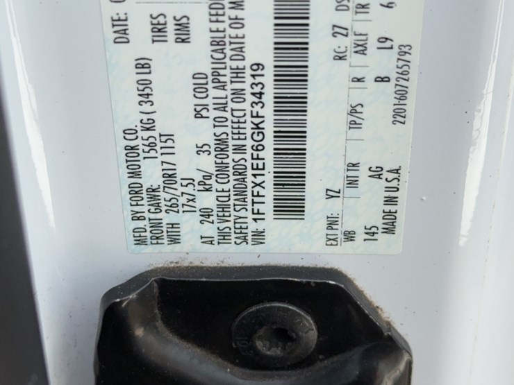 2016-ford-f150-image-16