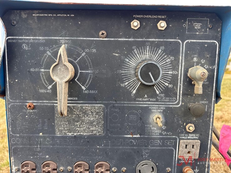 miller-the-legend-aead-200le-portable-welder-image-10