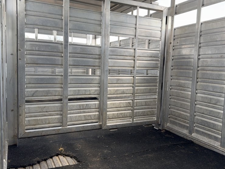 #3012-•-2008-feather-lite-20'-aluminum-stock-trailer-image-11